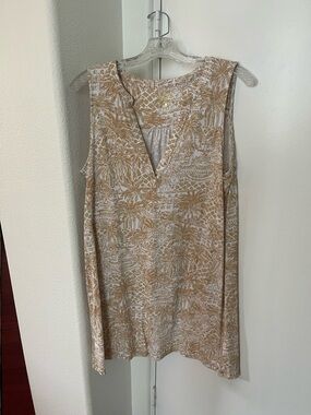 Lilly Pulitzer Beige and White Palm Print V-Neck Tank